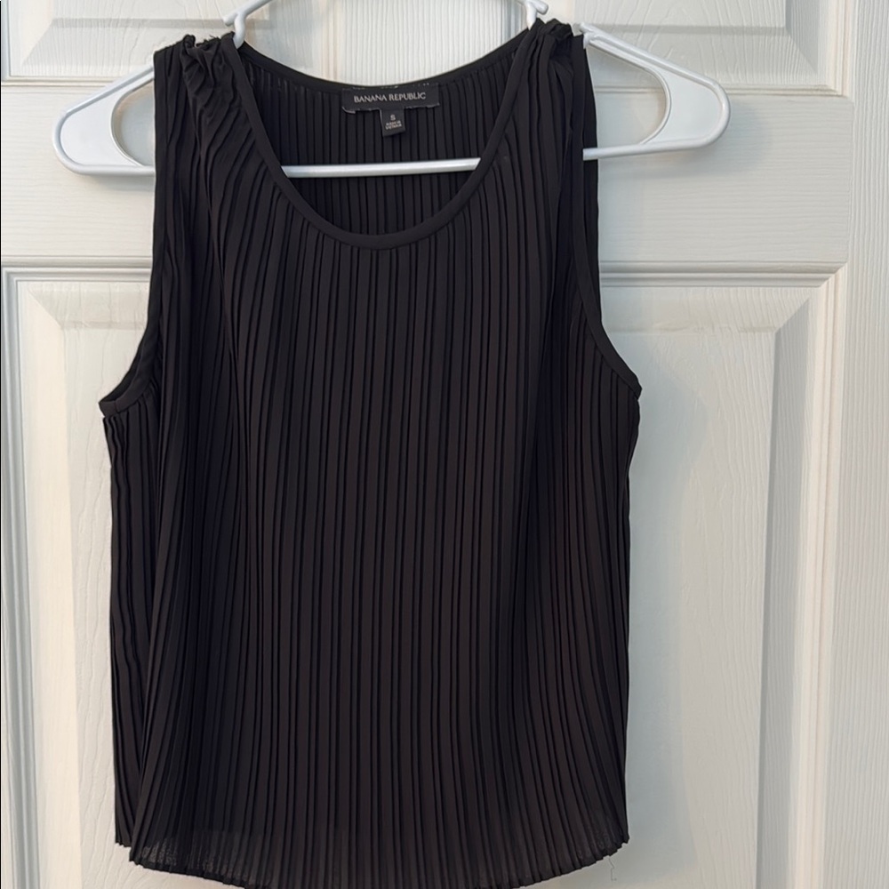 Banana Republic Black Pleated Women's Top